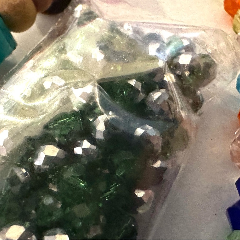 Vibrant Bead Collection for Creative Crafting and Jewelry Making - Picture 5 of 7